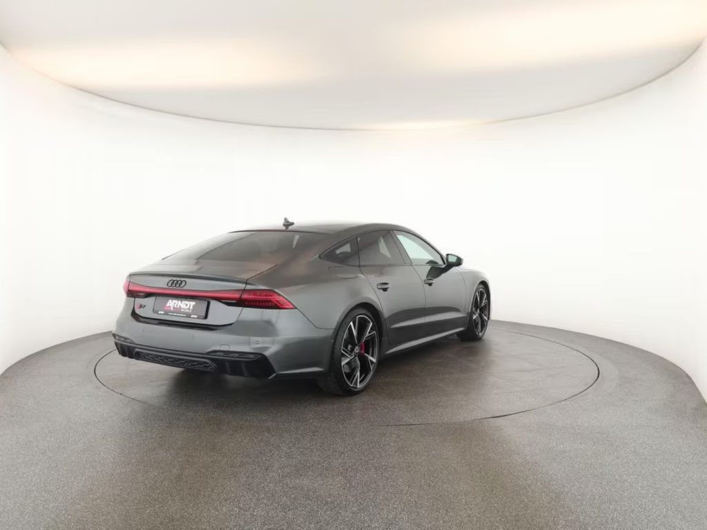 Audi S7