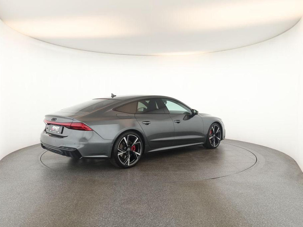 Audi S7