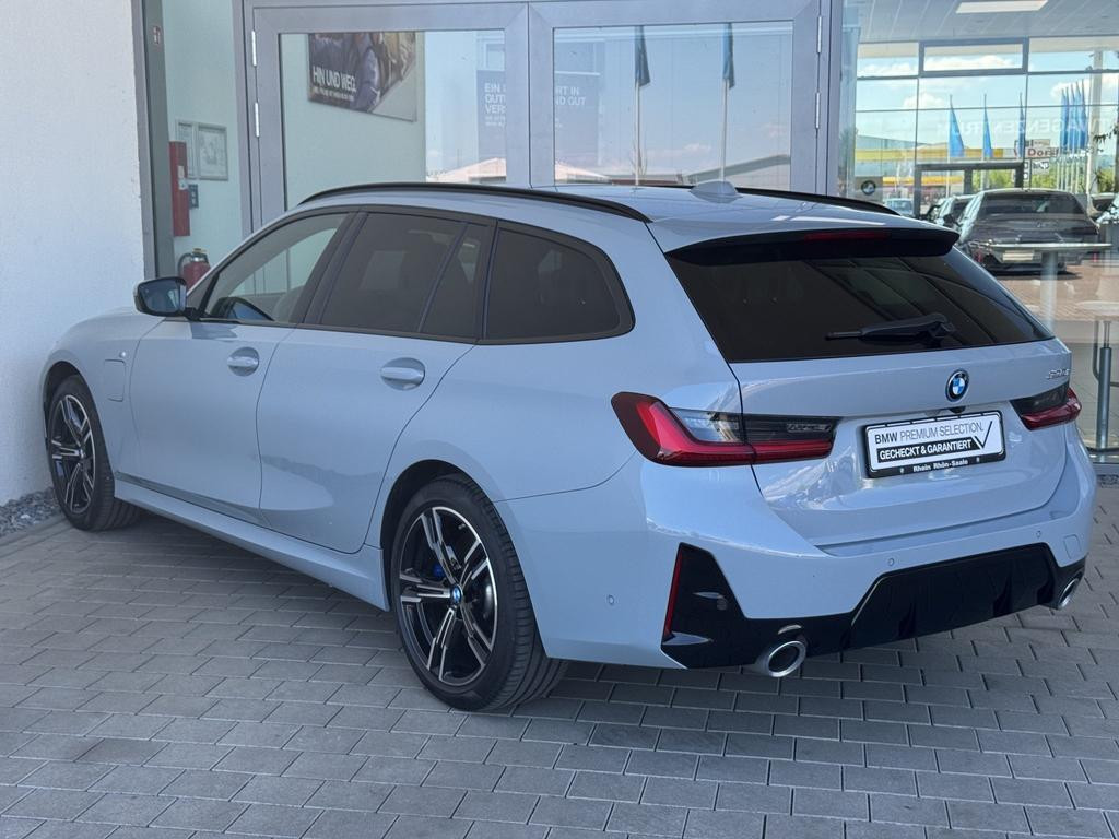 BMW 3 Serie 330 M-Sport Touring Comfort pakket 330e