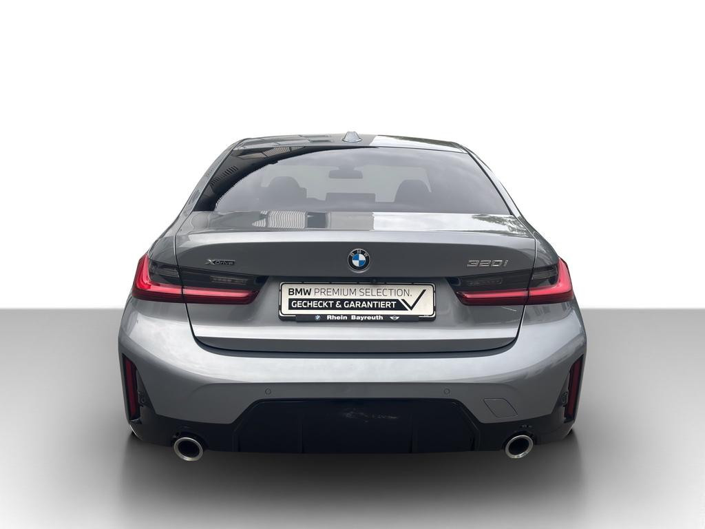BMW 3 Serie 320 M-Sport xDrive Sedan 320i