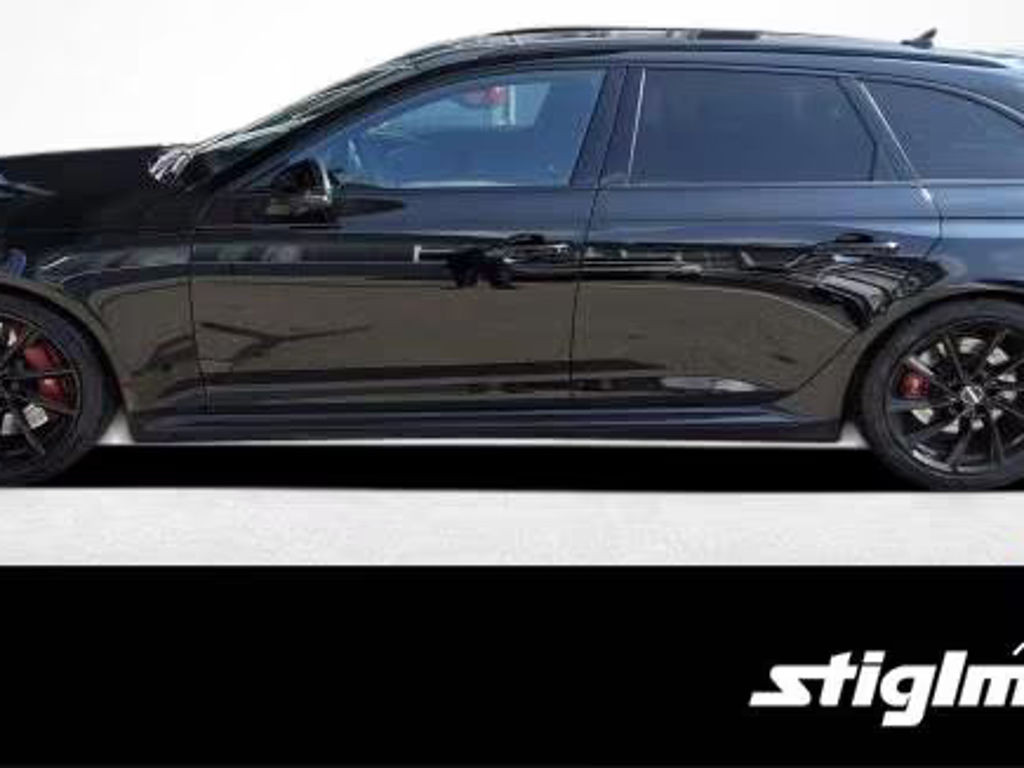 Audi RS4 Avant Quattro