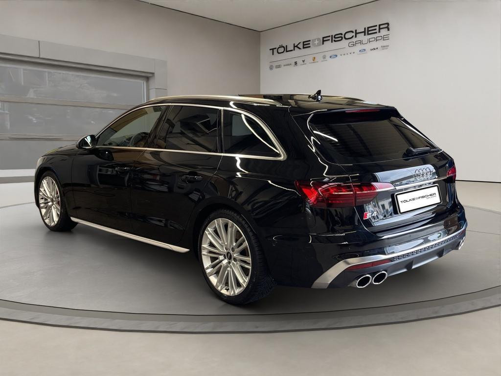 Audi S4