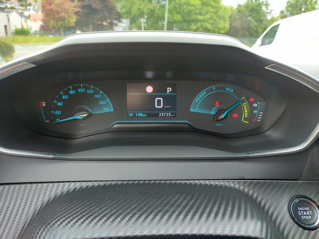 Peugeot e-208