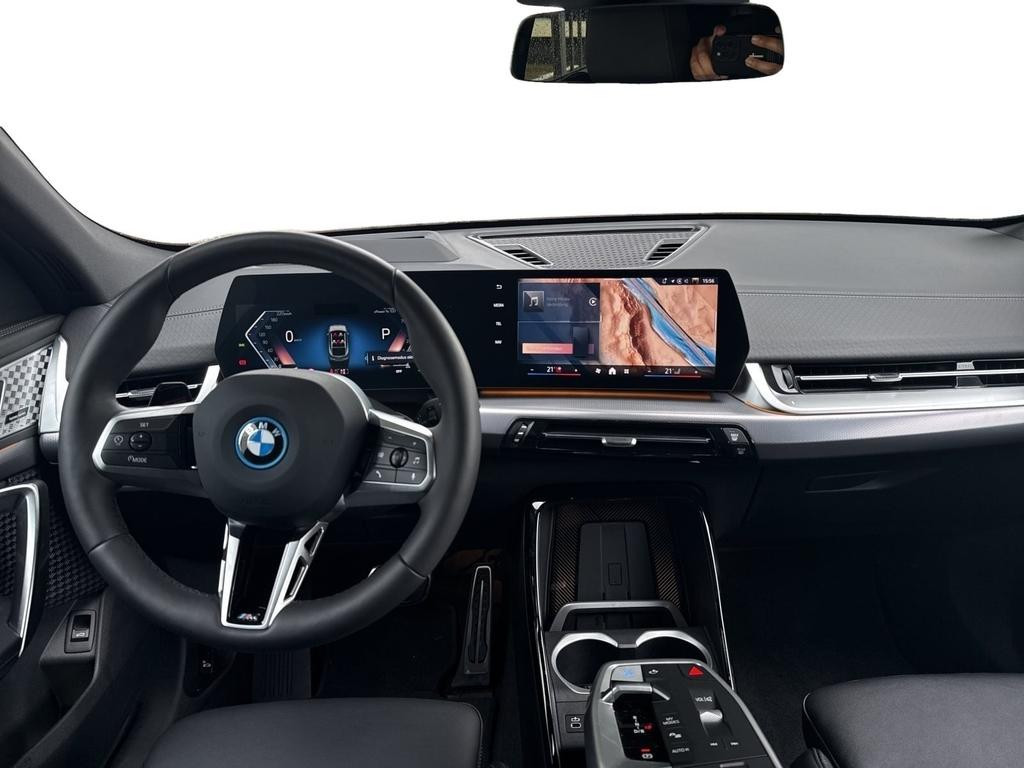 BMW iX2