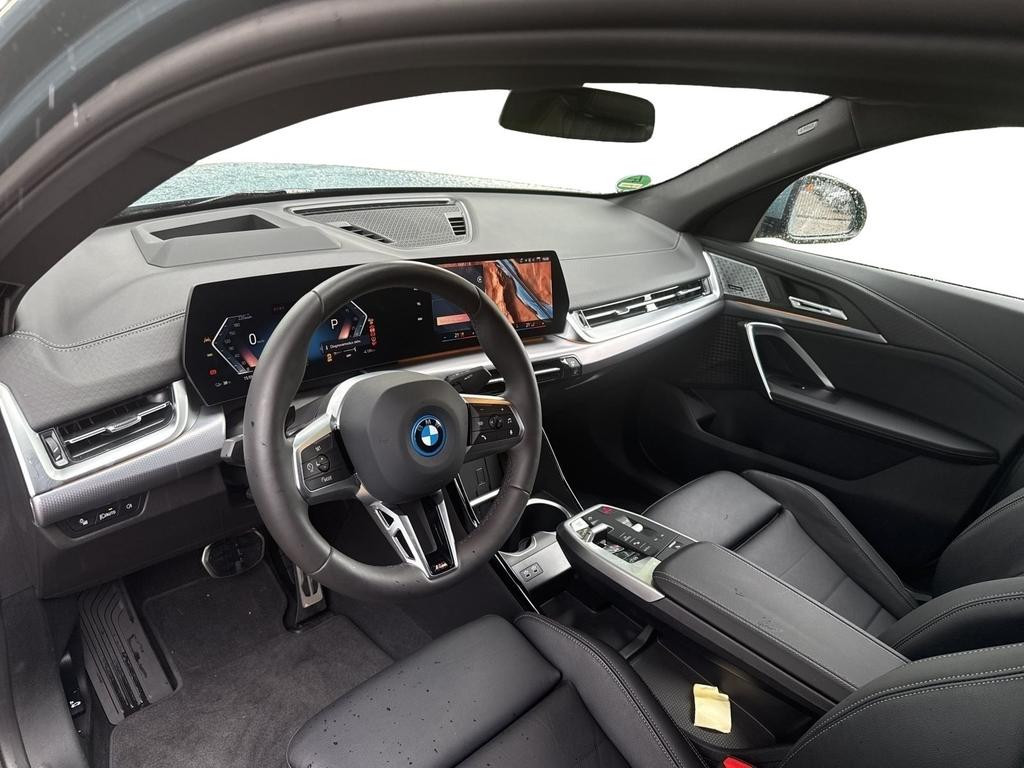 BMW iX2