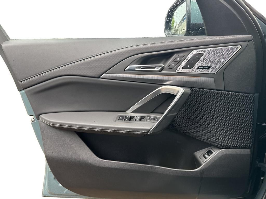 BMW iX2