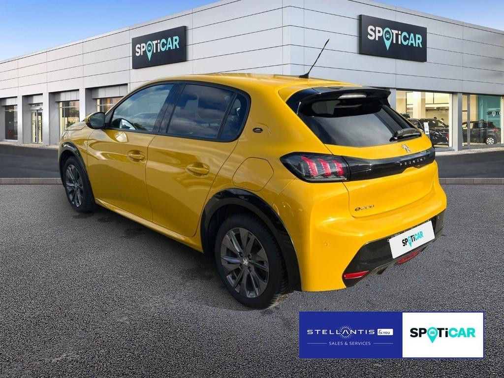 Peugeot e-208