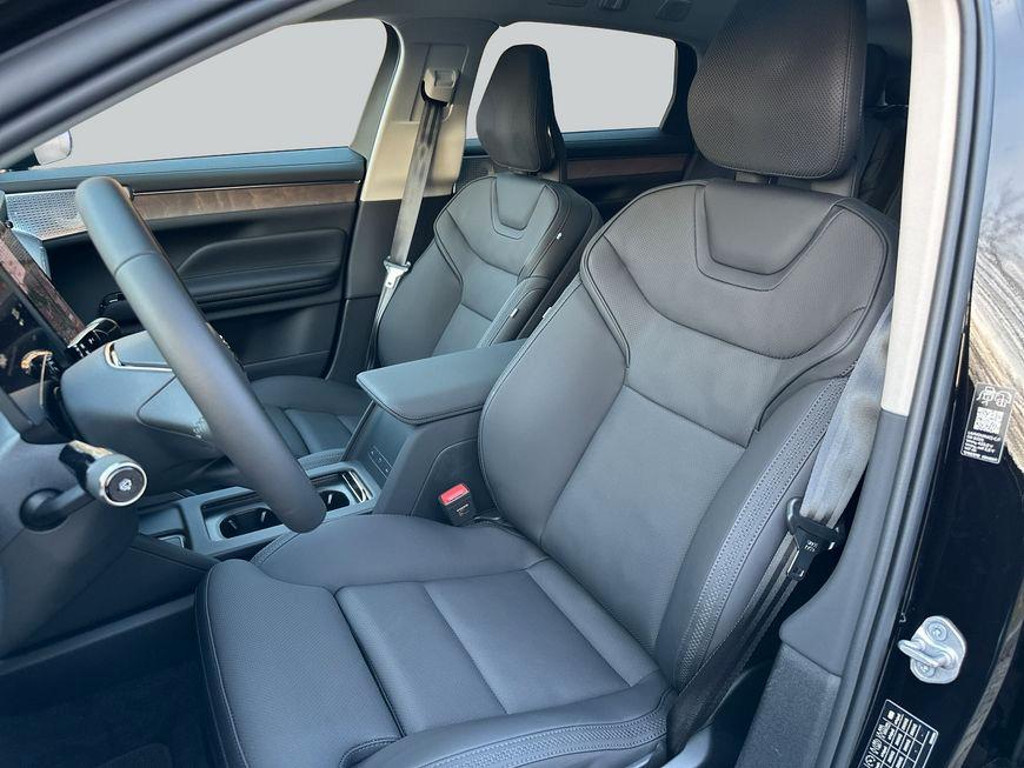 Volvo ES90