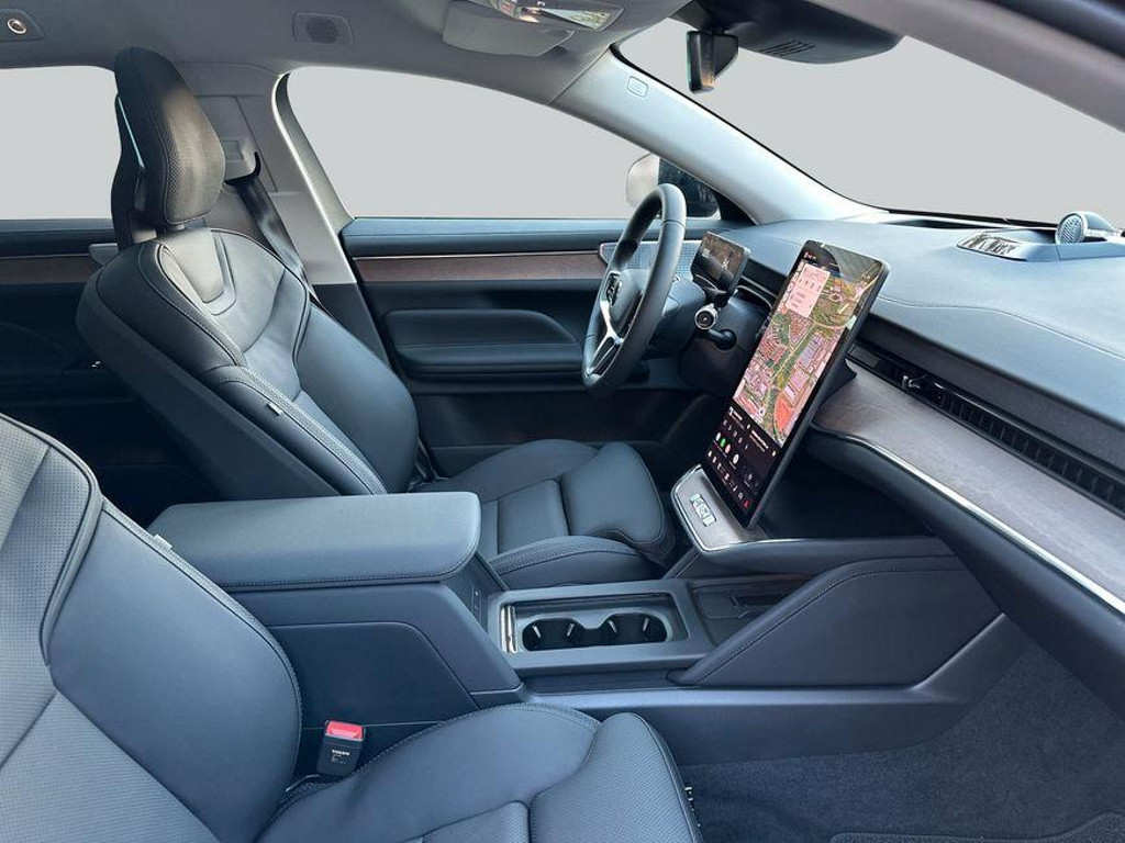Volvo ES90