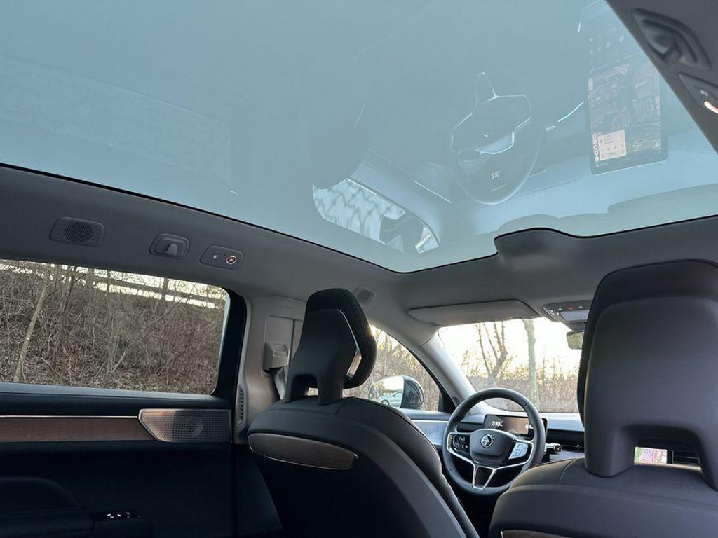 Volvo ES90