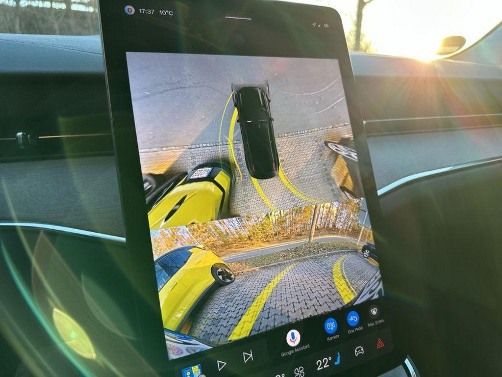 Volvo ES90