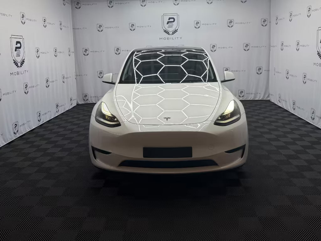 Tesla Model Y Long Range Dual Motor AWD