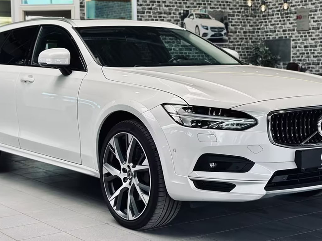 Volvo V90 Cross Country AWD