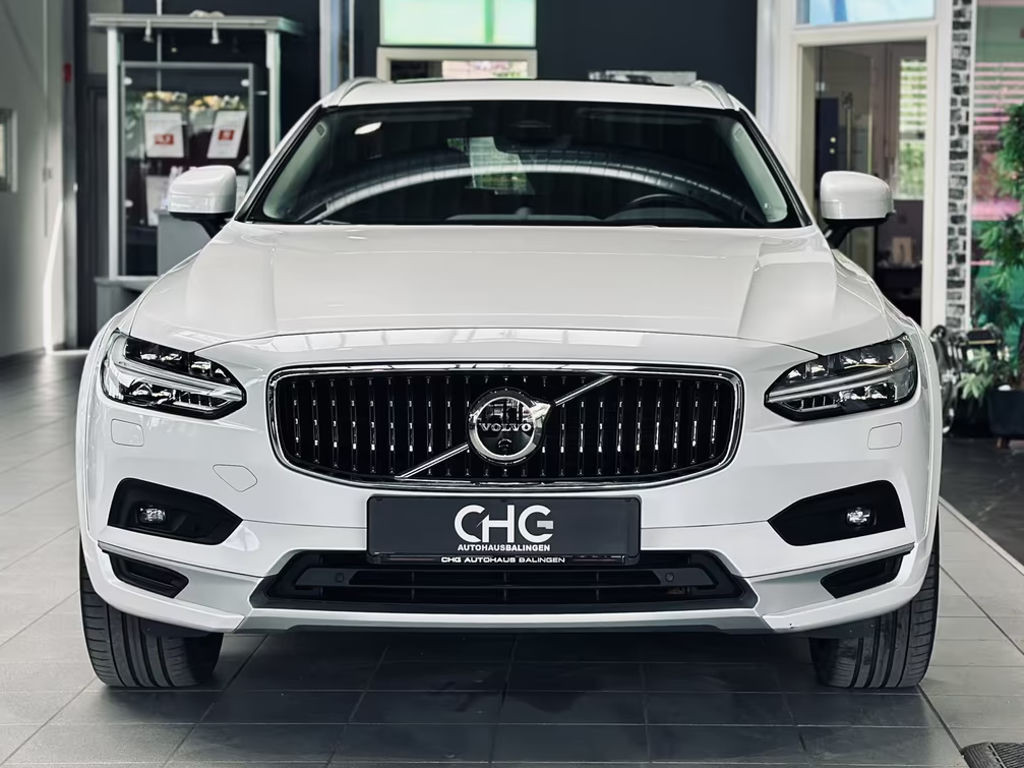 Volvo V90 Cross Country