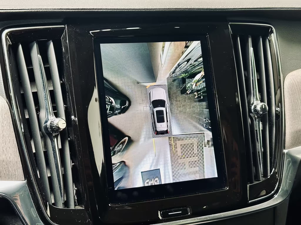 Volvo V90 Cross Country