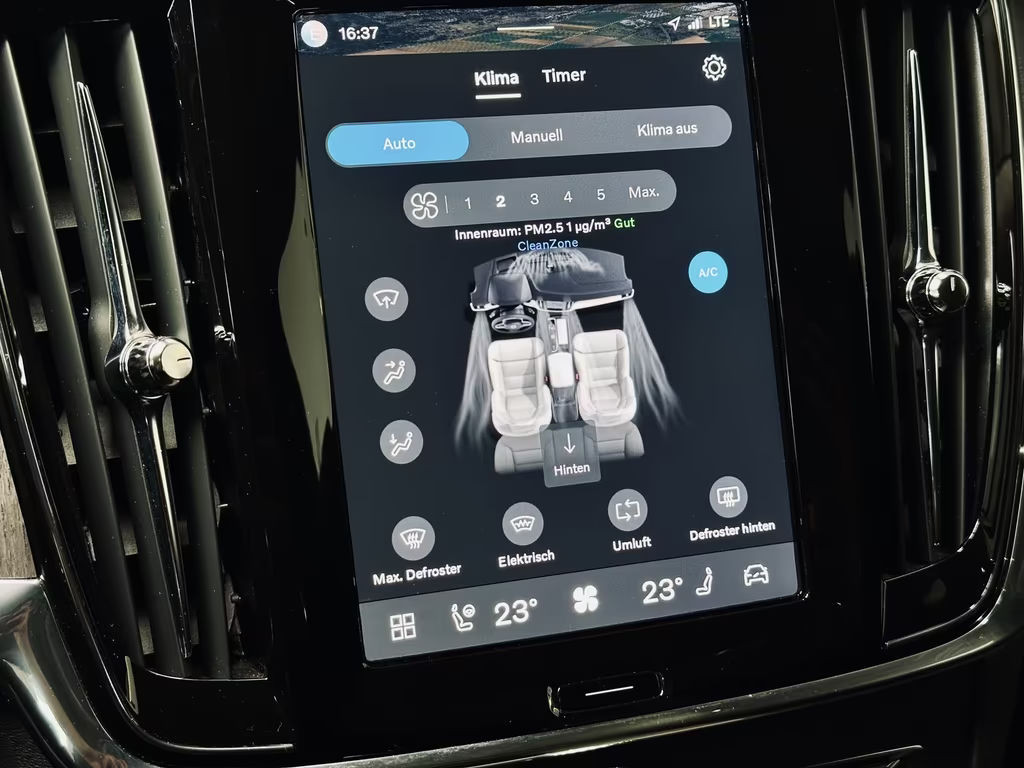 Volvo V90 Cross Country
