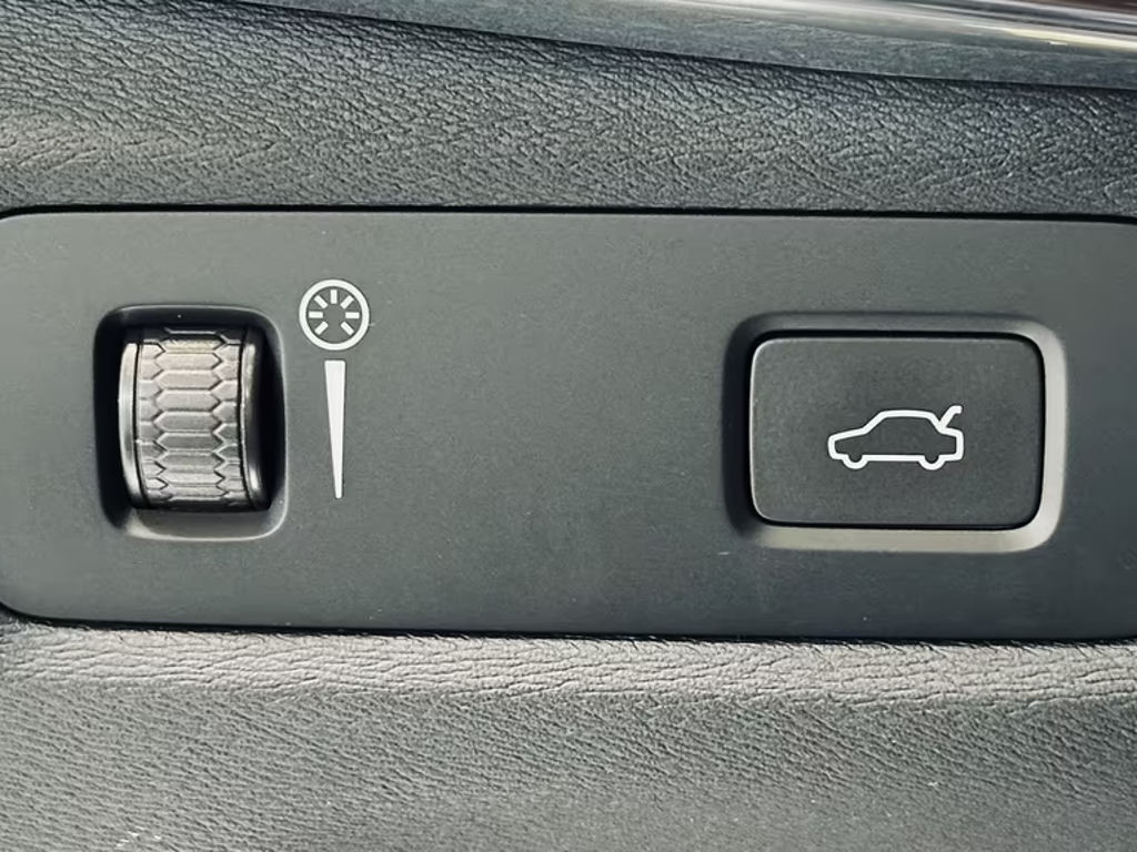 Volvo V90 Cross Country
