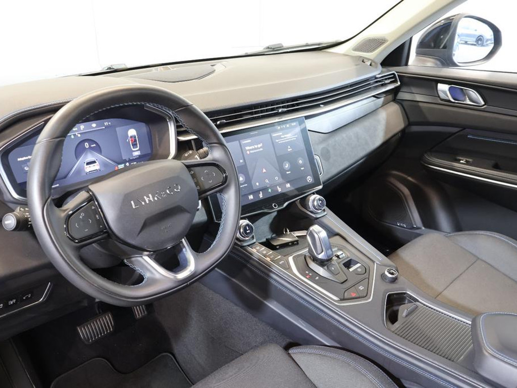 Lynk&Co 01