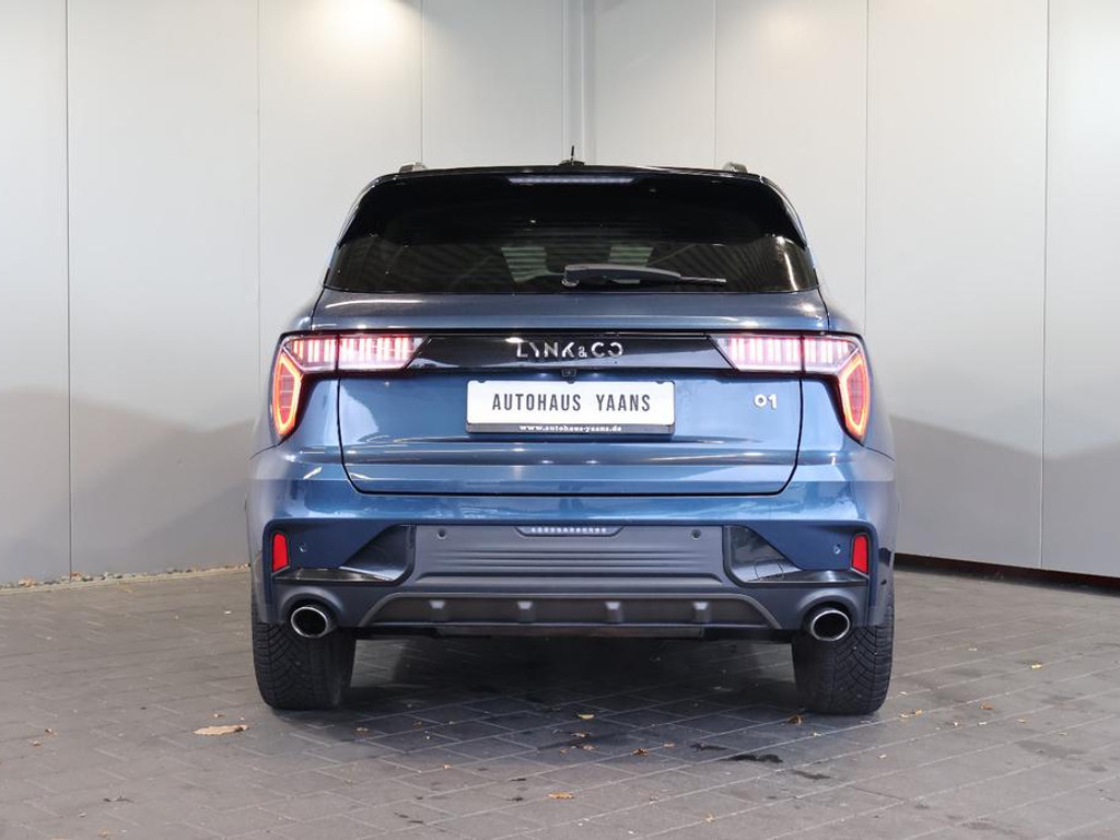 Lynk&Co 01