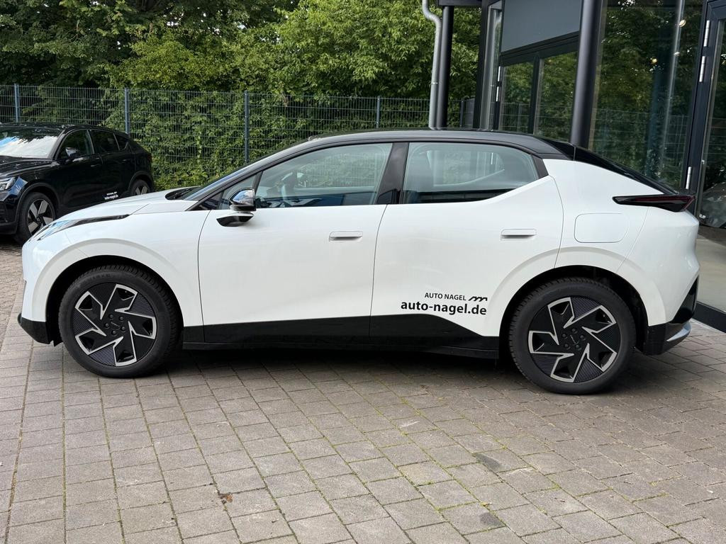 Lynk&Co 02