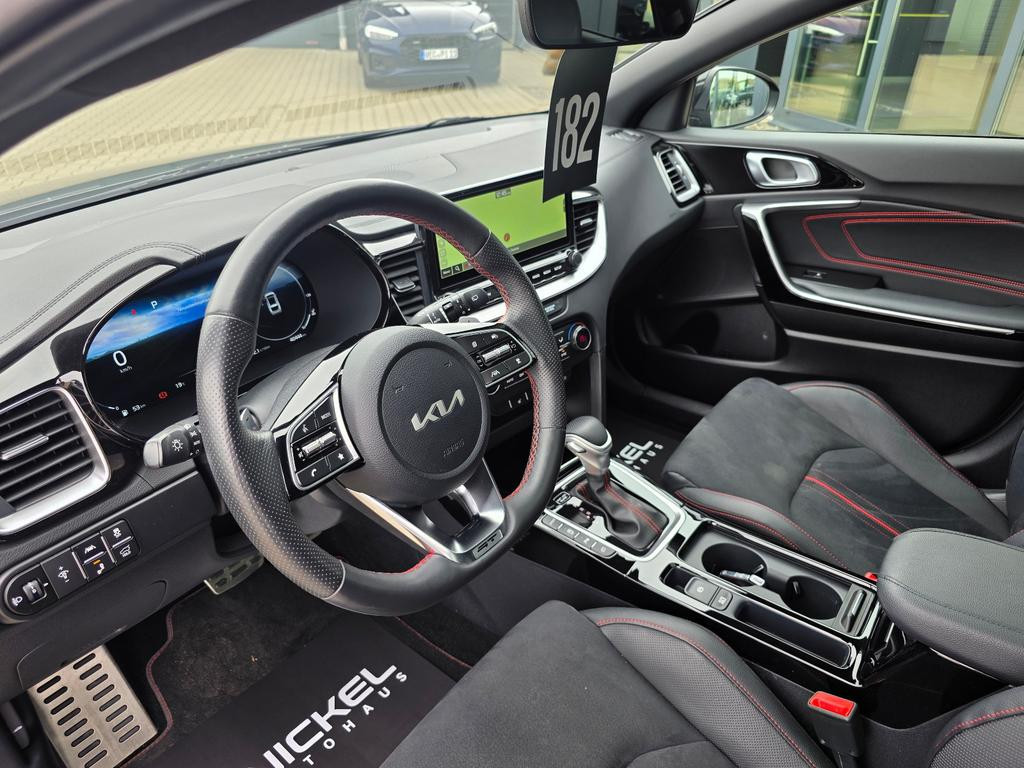 Kia ProCeed