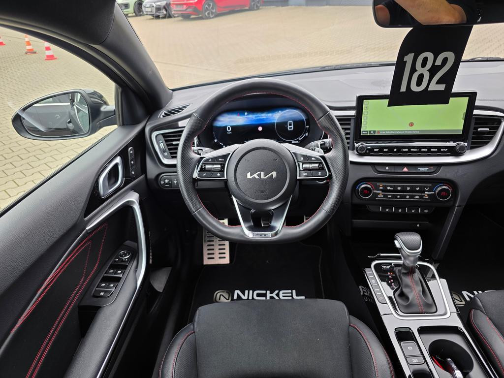 Kia ProCeed