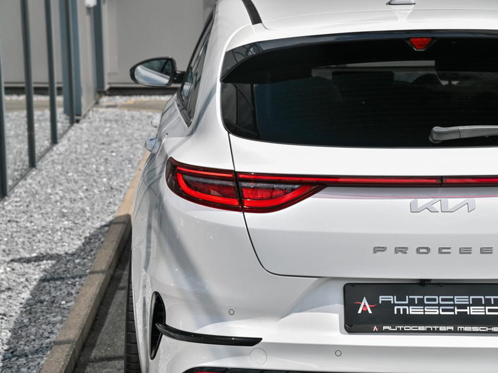 Kia ProCeed