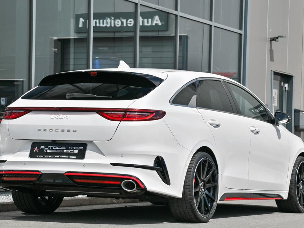 Kia ProCeed
