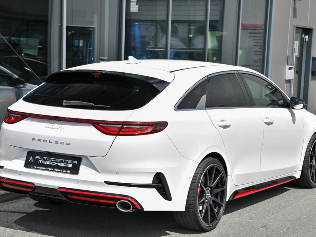 Kia ProCeed