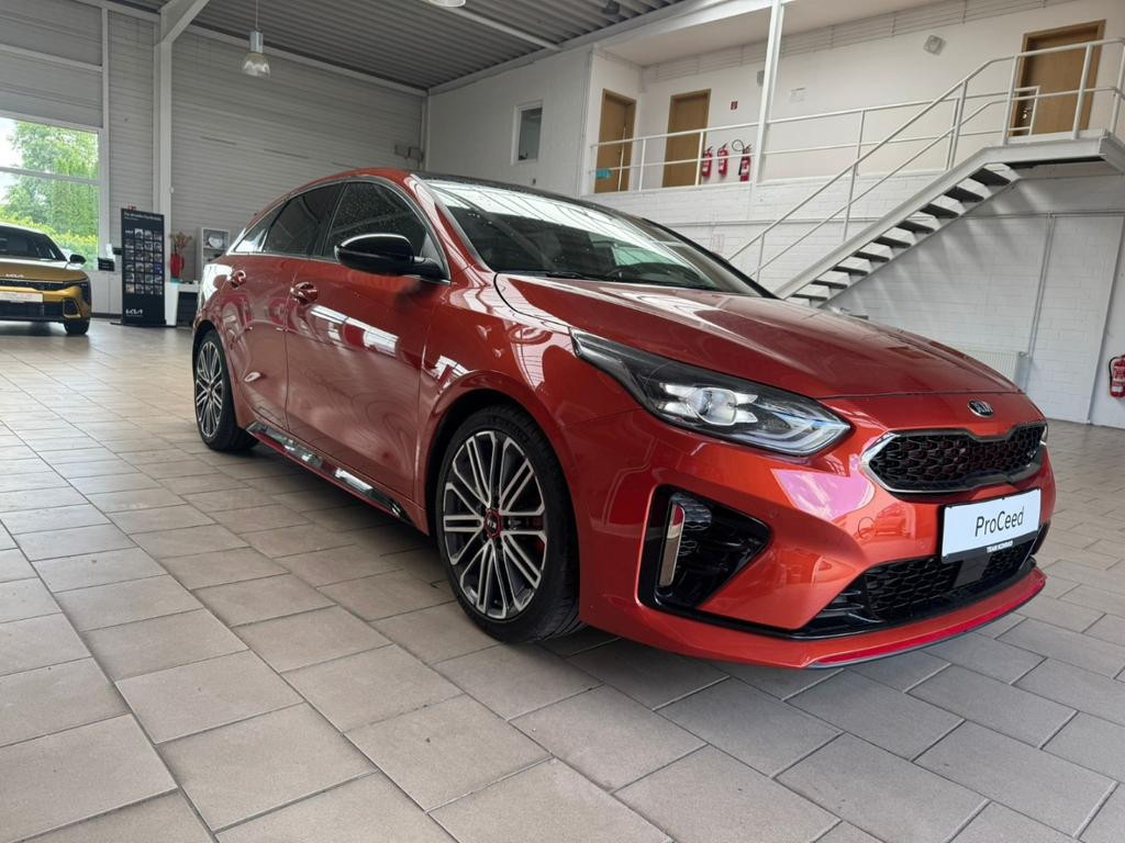 Kia ProCeed