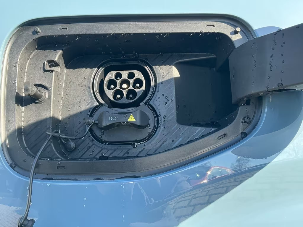 Leapmotor B10