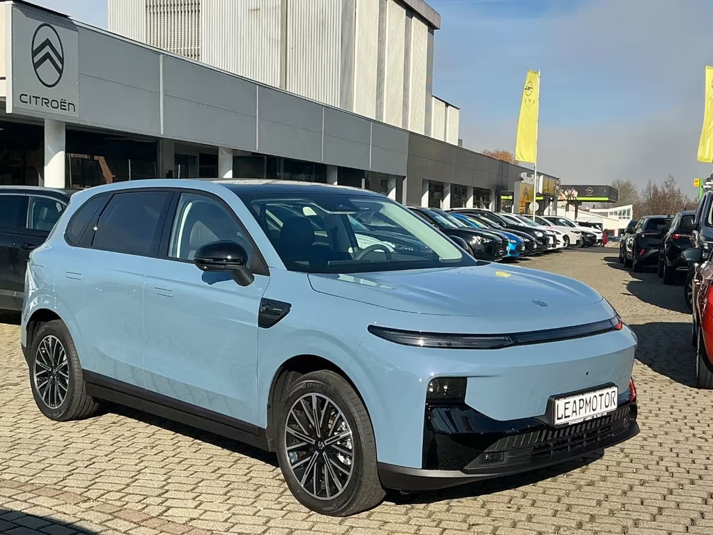 Leapmotor B10