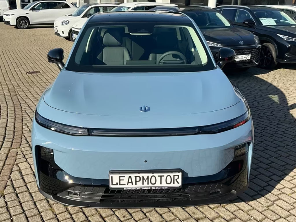 Leapmotor B10