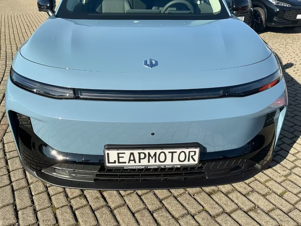 Leapmotor B10