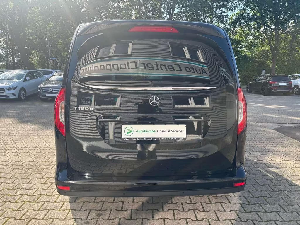 Mercedes-Benz T 180
