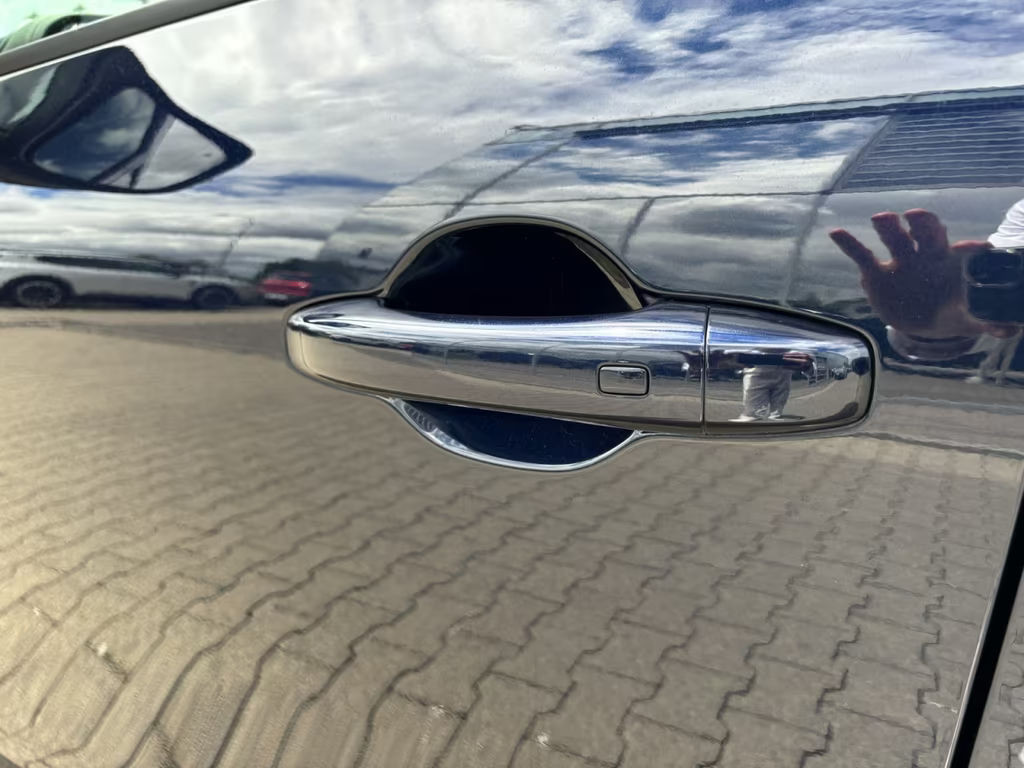 Mercedes-Benz T 180