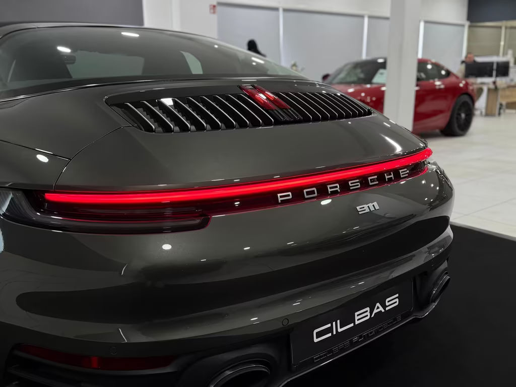 Porsche 911