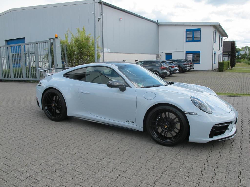 Porsche 911 992