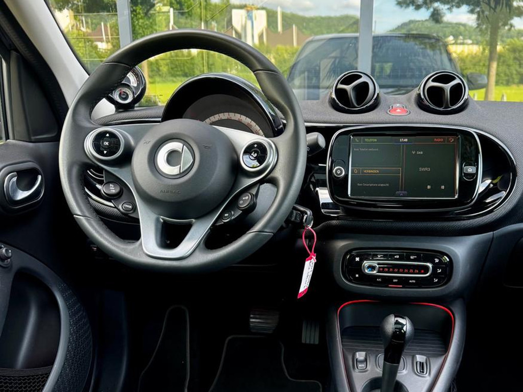Smart EQ forfour