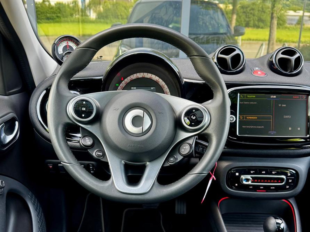 Smart EQ forfour