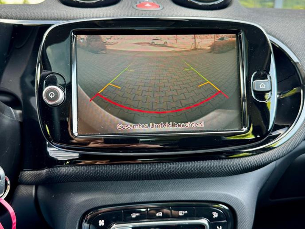 Smart EQ forfour