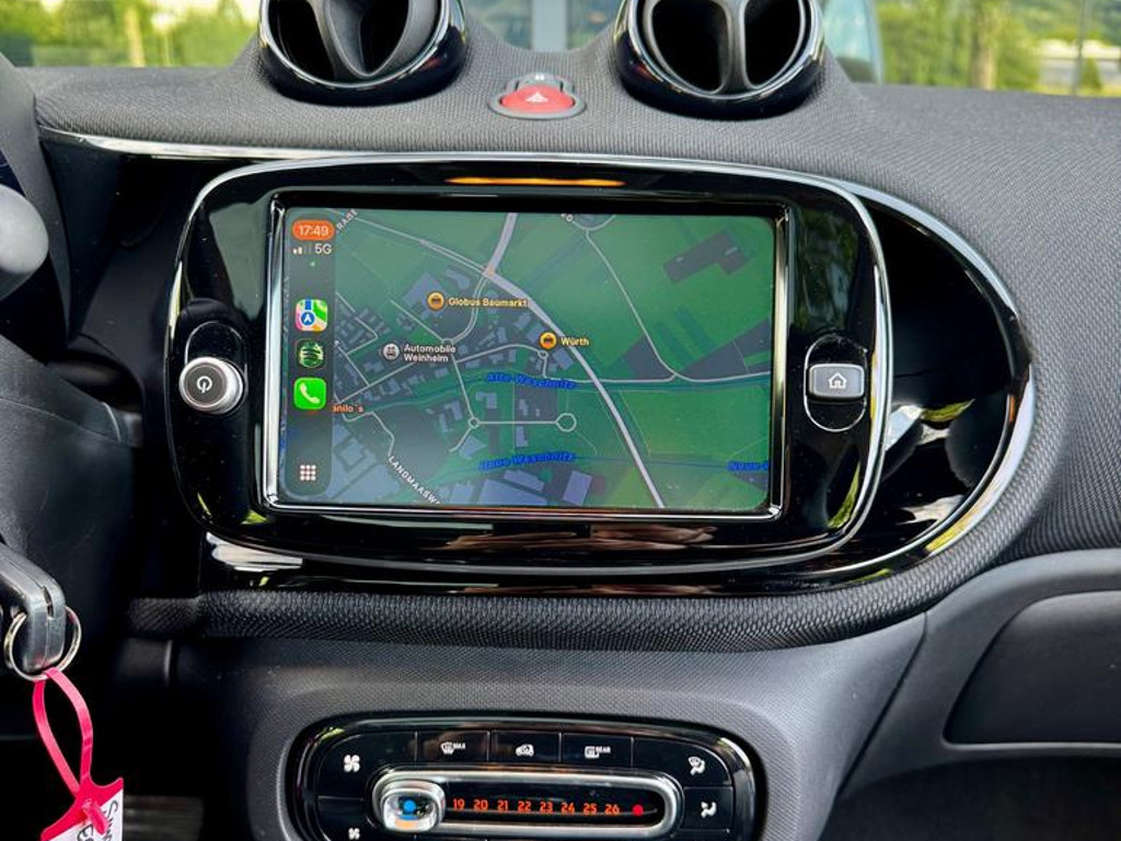 Smart EQ forfour