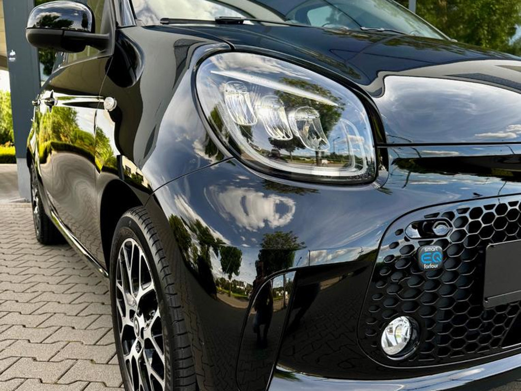 Smart EQ forfour