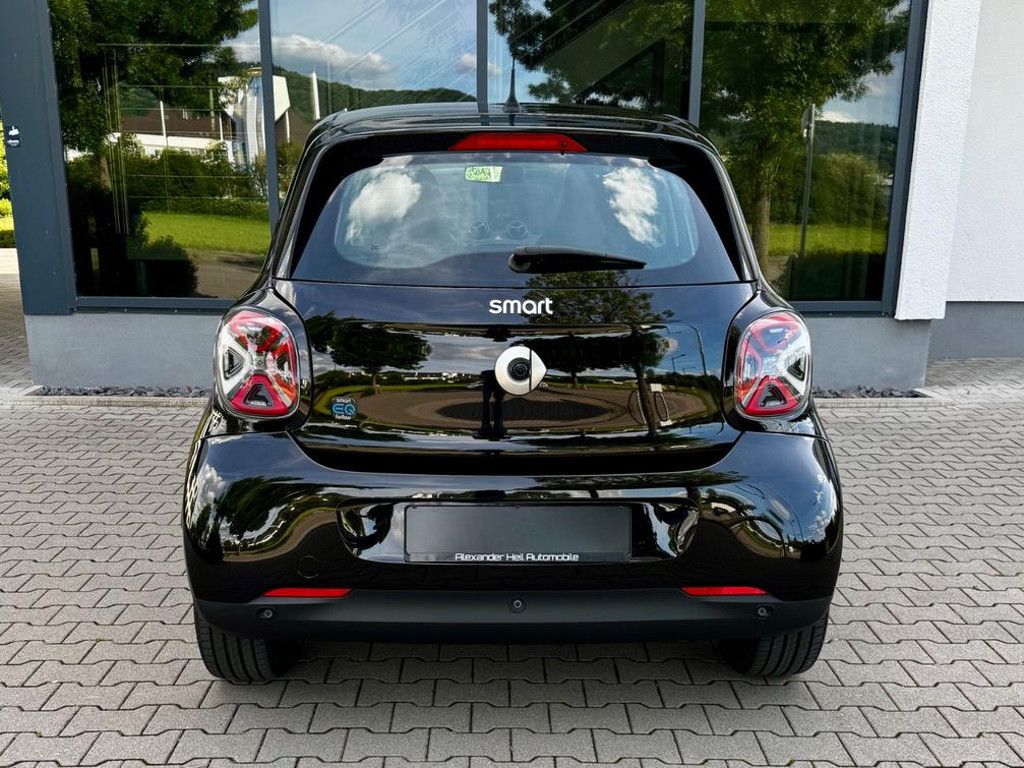 Smart EQ forfour
