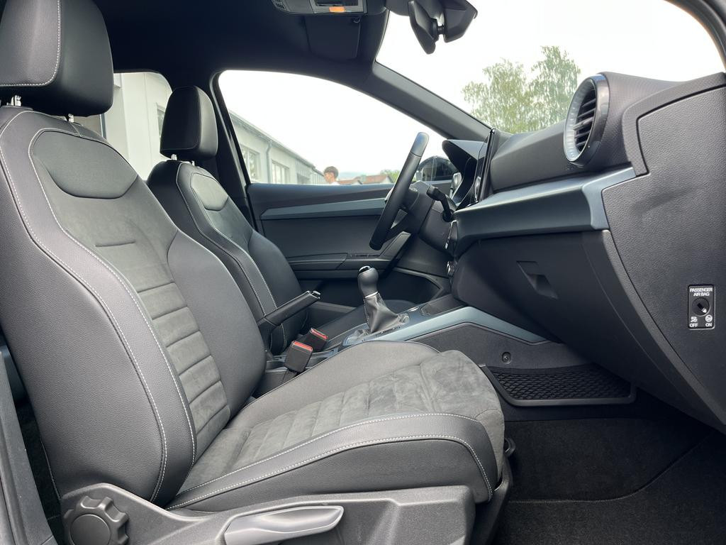 Seat Arona