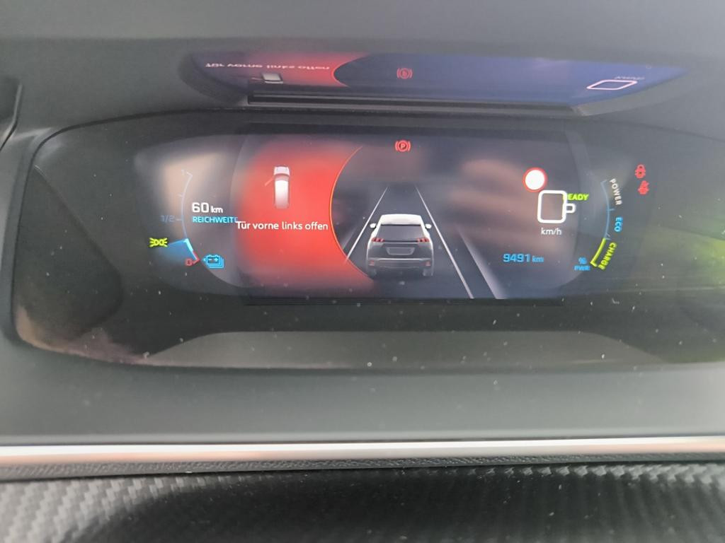 Peugeot e-2008