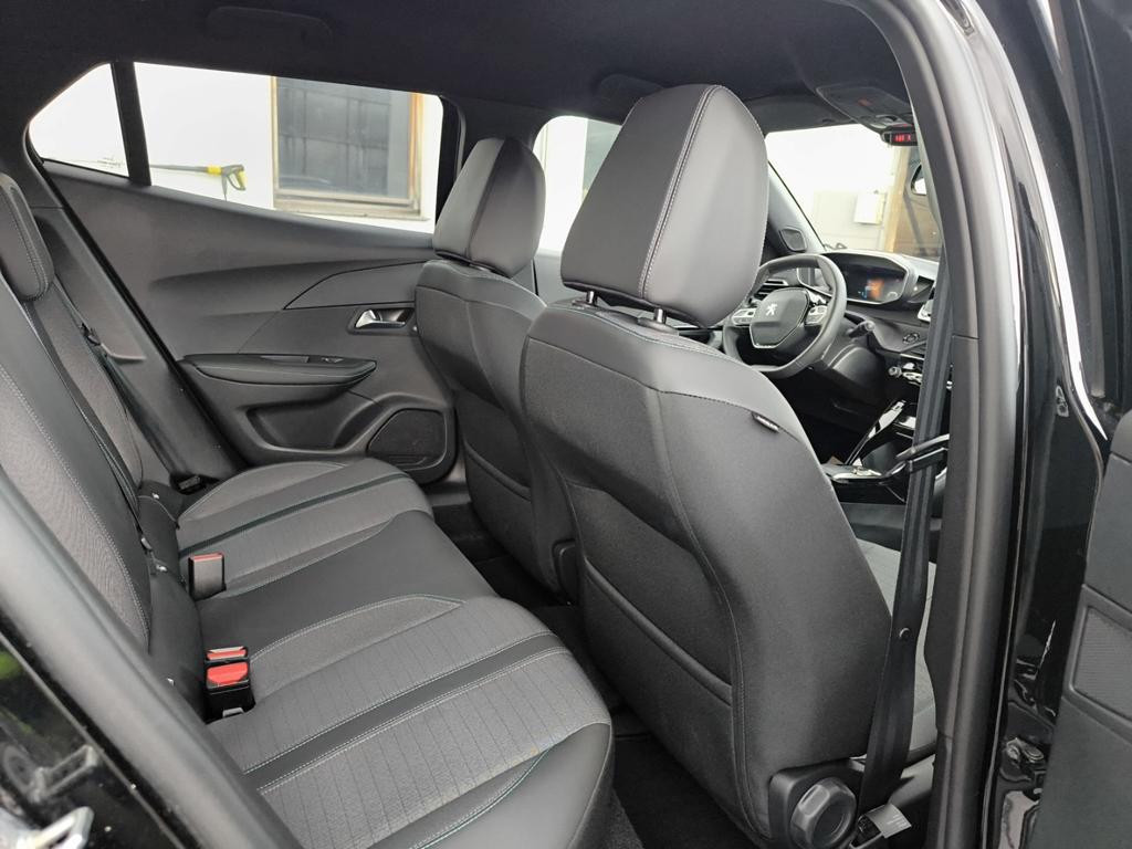 Peugeot e-2008