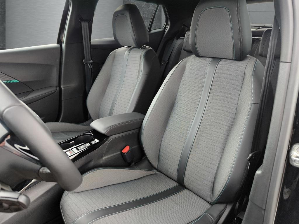 Peugeot e-2008