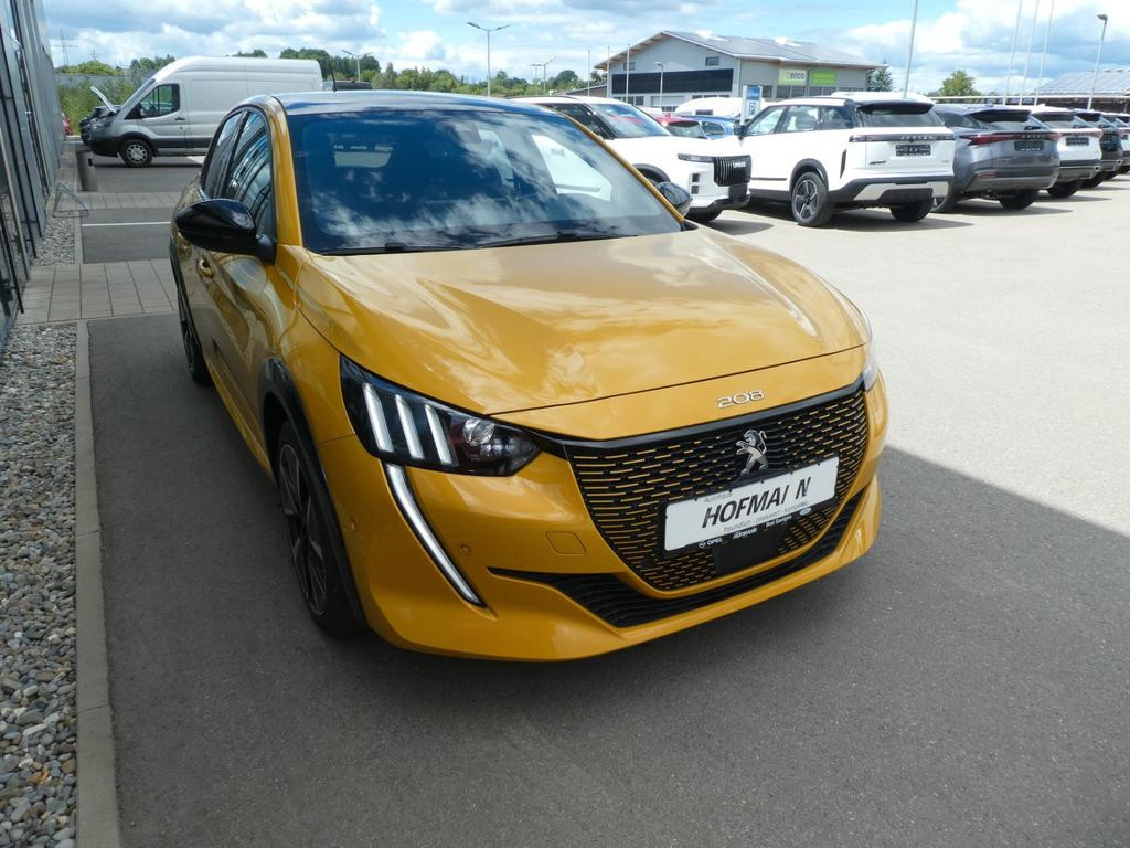 Peugeot e-208