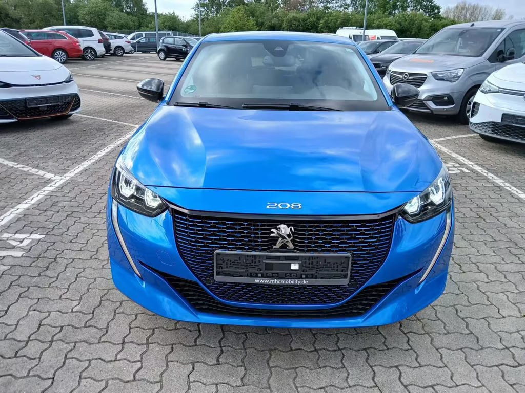 Peugeot e-208